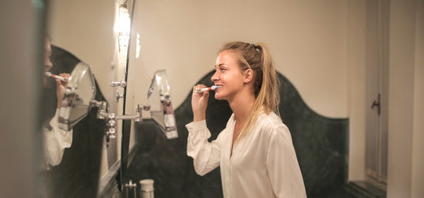 9 Tips to Improve Your Oral Hygiene Routine